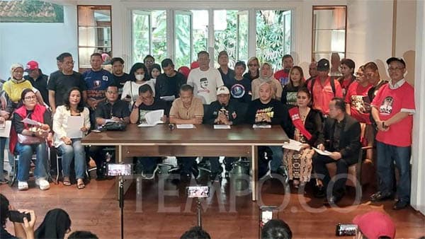 relawan_ganjar_mahfud_keluarkan_petisi_brawijaya_tolak_hasil_pilpres_2024