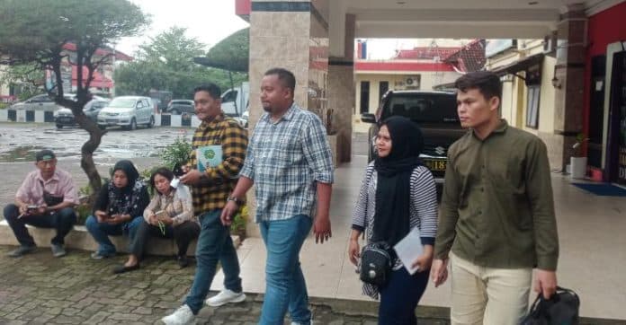 remaja_diduga_tertembak_oknum_personel_polres_pelabuhan_belawan_dilaporkan_ke_propam_polda_sumut