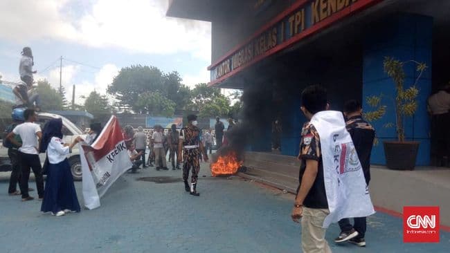 rencana_kedatangan_500_tka_china_ke_konawe_ditunda