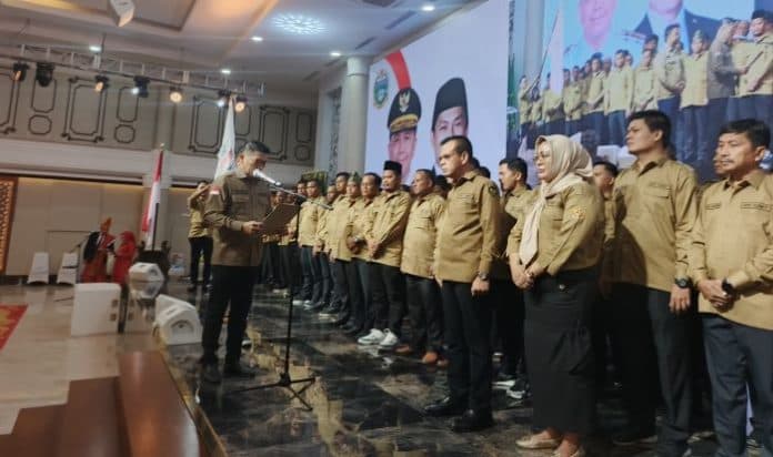 resmi_dikukuhkan_dpd_desa_bersatu_harus_jadi_jembatan_pembangunan_desa