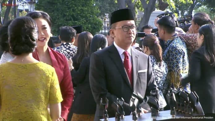 resmi_dilantik_sebagai_wamen_bumn_berikut_profil_singkat_rosan_roeslani