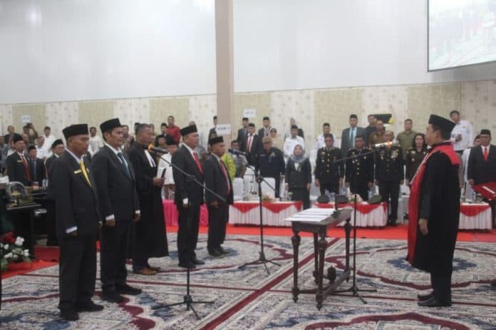 resmi_dilantik_siapa_ketua_dprd_sergai_periode_2024_2029