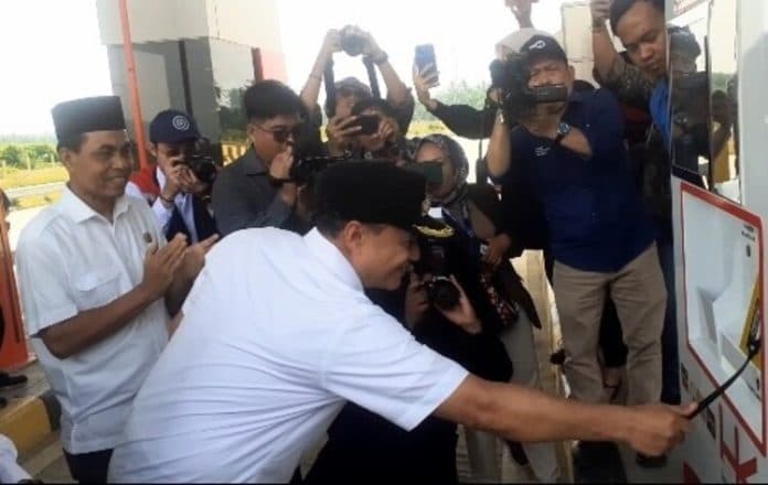 resmi_hari_ini_pengoperasian_pintu_tol_lima_puluh_indrapura_tebing_tinggi