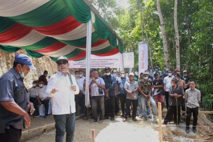 rhs_ikuti_peletakan_batu_pertama_pembangunan_jembatan_penghubung_dua_kampung_di_simalungun
