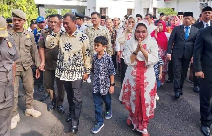 ribuan_asn_dan_warga_deli_serdang_melepas_ashari_tambunan_masuki_purna_bhakti