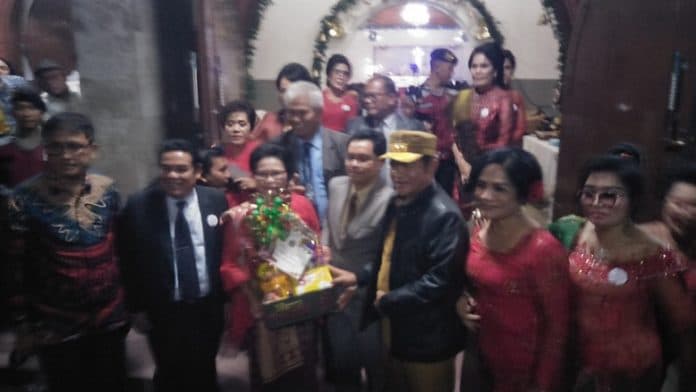 ribuan_jemaat_hkbp_sudirman_medan_rayakan_natal_2023_dengan_khidmat
