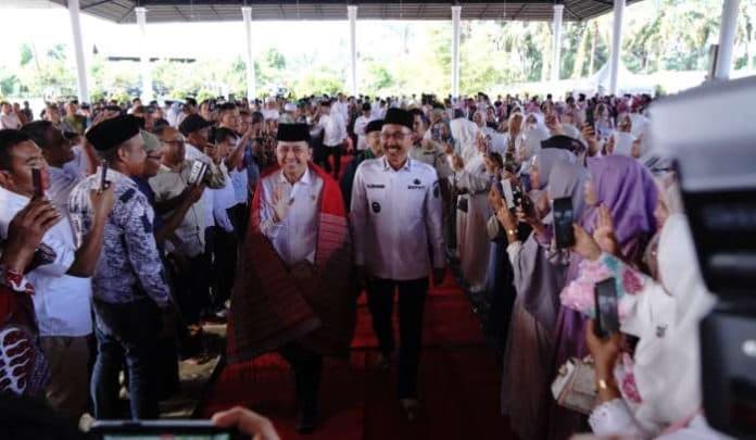 ribuan_masyarakat_labusel_ikuti_safari_dakwah_pon_xxi