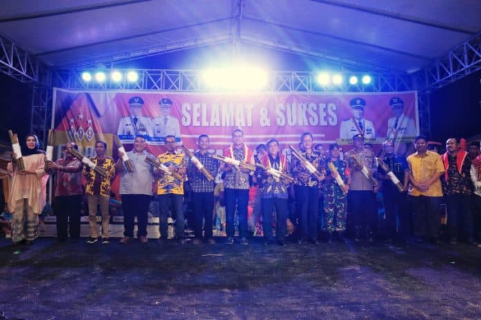 ribuan_orang_padati_pesta_lemang_biru_biru_ijeck_tahun_depan_lebih_besar