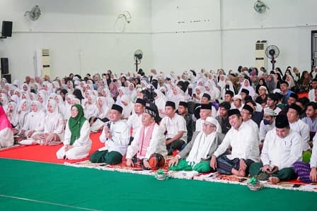 ribuan_santri_bersholawat_doakan_sumut_bisa_jaga_kerukunan_dan_perdamaian