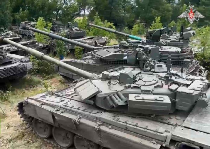 ribuan_senjata_dan_alat_perang_diserahkan_pasukan_wagner_ke_militer_rusia