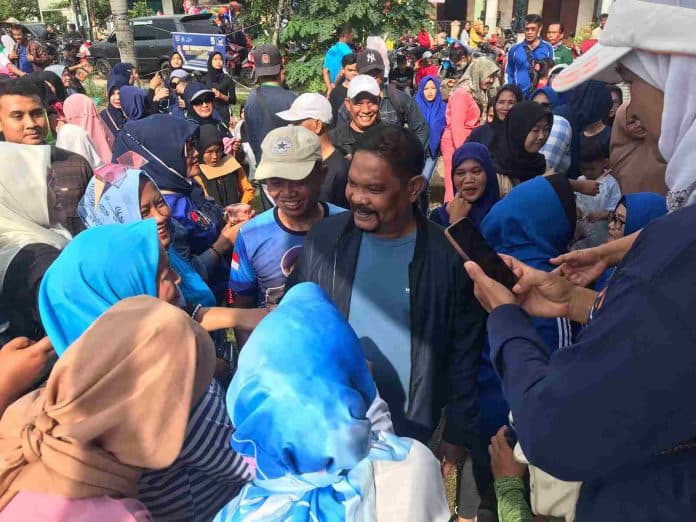 ribuan_warga_ikuti_senam_sehat_di_deli_serdang