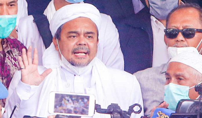 rizieq_diperiksa_sebagai_tersangka_dicecar_10_pertanyaan