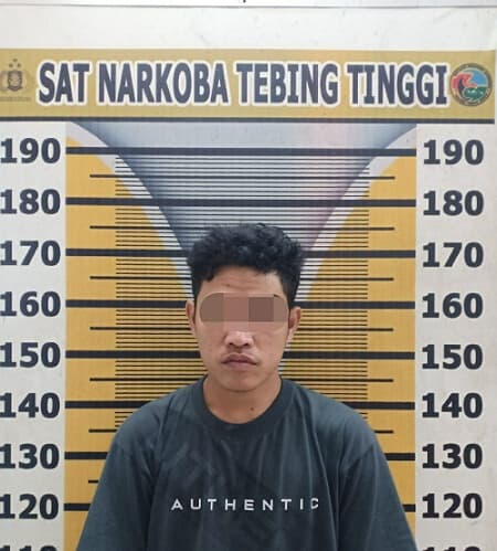 rizki_diamankan_satres_narkoba_tebing_tinggi_barbut_030_gram_disita
