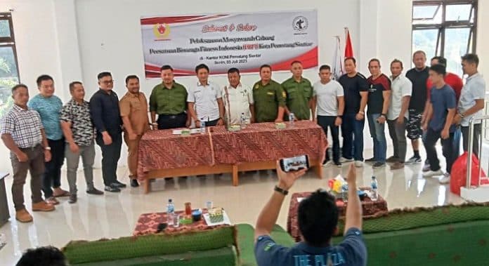 robin_manurung_terpilih_jadi_ketua_pbfi_siantar_ini_kata_koni_dan_ketua_pbfi_sumut