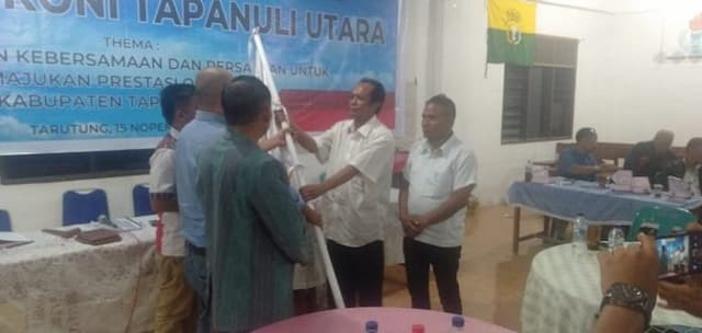 robinhot_sianturi_kembali_pimpin_koni_taput
