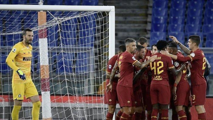 roma_menggila_benamkan_spal_di_dasar_klasemen_6_1