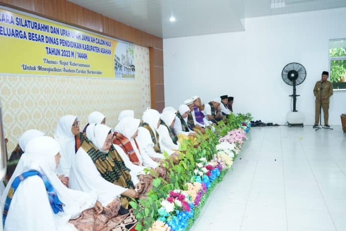 rombongan_jamaah_haji_asahan_berangkat_ke_makkah_26_mei_2023