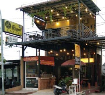 royal_coffee_di_menteng_dibongkar_korban_rugi_rp20_juta
