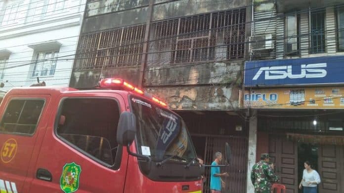 ruko_di_jalan_wahidin_medan_area_ludes_terbakar_1_korban_jiwa