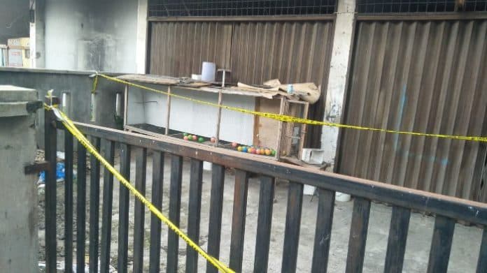 ruko_ini_diduga_lokasi_pembunuhan_pria_lansia_yang_jasadnya_ditemukan_di_langsa