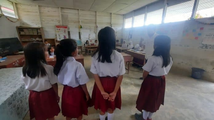 rumah_baca_pelita_bangsa_latih_literasi_siswa_sd_di_simalungun