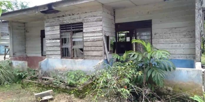 rumah_dinas_guru_sdn_101974_sei_putih_galang_terancam_ambruk