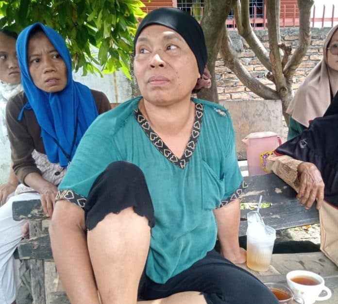 rumah_terbakar_di_jalan_bersama_halimah_cuma_punya_baju_di_badan