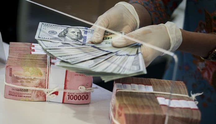 rupiah_awal_pekan_ditutup_melemah_rp15628_per_dolar_as
