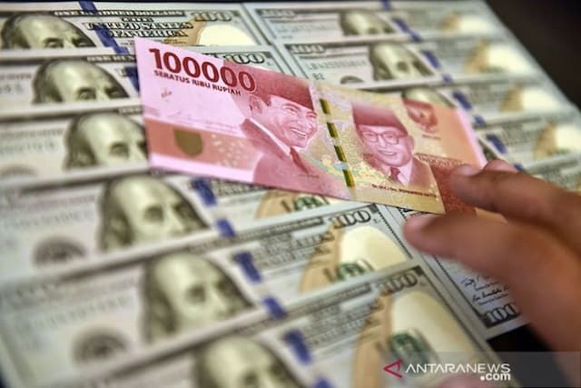 rupiah_menguat_seiring_penantian_pasar_terhadap_susunan_kabinet_baru