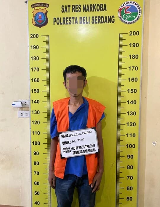 saat_ditangkap_pengedar_sabu_di_tanjung_morawa_buang_barang_bukti
