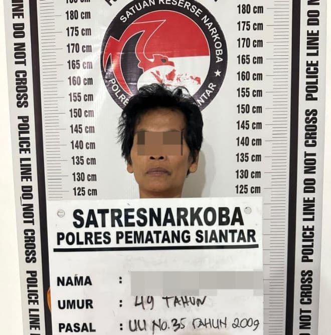 sabu_dan_ganja_ditemukan_di_rumahnya_pria_paruh_baya_berakhir_di_sel