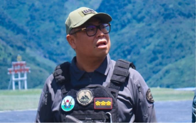 sadis_pilot_helikopter_asal_selandia_baru_tewas_dibunuh_dan_dibakar_kkb_di_mimika