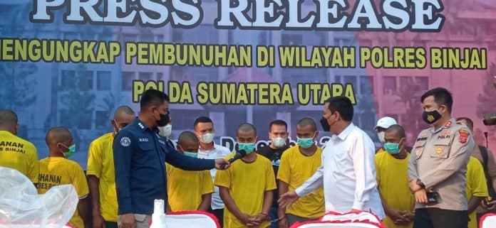 sadis_sekeluarga_nekat_bakar_penjaga_lahan_di_sei_bingai_langkat