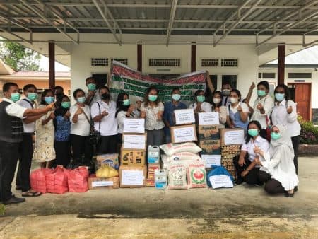 safari_natal_puskesmas_pintupohan_meranti_gelar_pengobatan_gratis