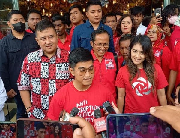 safari_politik_di_medan_ketum_psi_pasar_tradisional_harus_lebih_baik