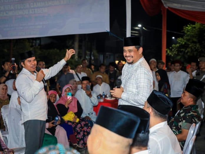 safari_ramadhan_di_medan_tuntungan_bobby_nasution_janji_segera_perbaiki_jalan_bunga_ncole_21_dan_23