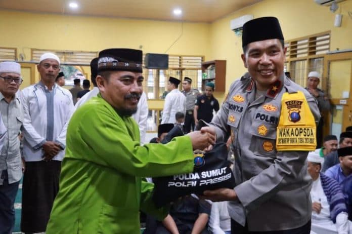 safari_subuh_di_medan_labuhan_wakapolda_sumut_ajak_warga_sukseskan_pemilu_2024