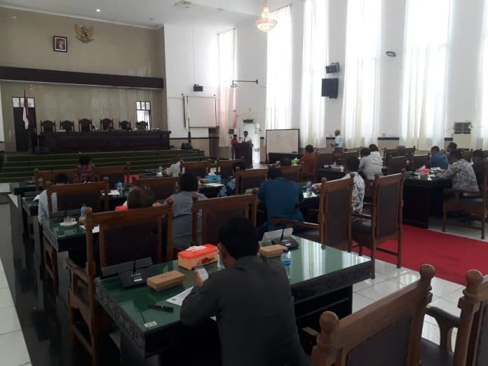 sah_pansus_hak_angket_dprd_siantar_mendapat_penambahan_waktu_30_hari