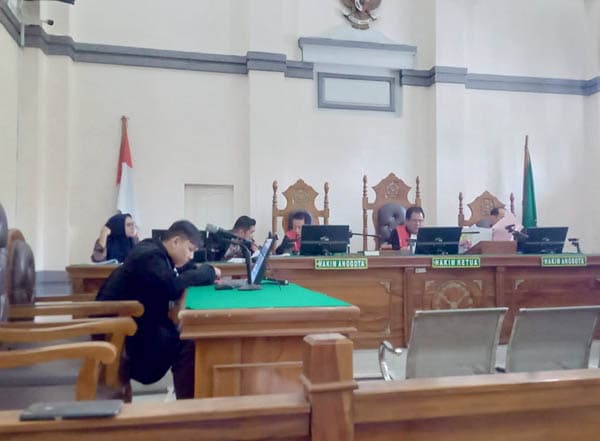 saidurrahman_belum_ditangkap_pembacaan_dakwaan_ditunda_lagi