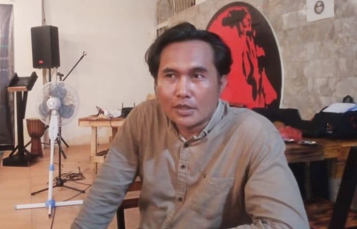 sama_sama_seni_pertunjukan_ini_perbedaan_dunia_film_dan_teater