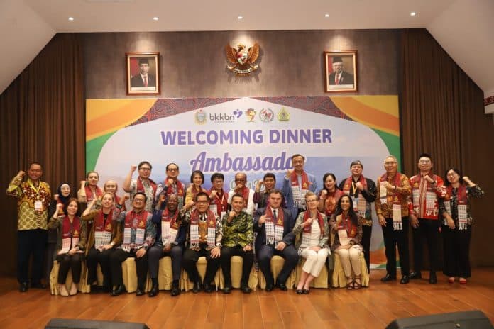 sambil_kunjungi_kampung_kb_ijeck_harap_delegasi_ambassador_nikmati_pesona_danau_toba