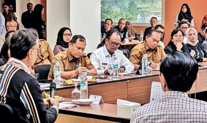 sambut_aquabike_di_parapat_warga_diminta_jaga_keramahtamahan