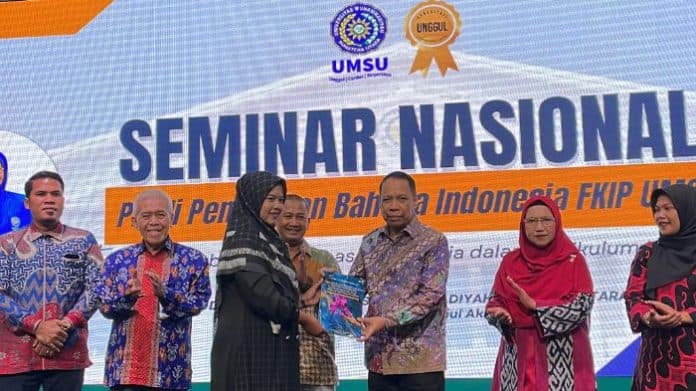 sambut_bulan_bahasa_umsu_gelar_seminar_dan_lomba