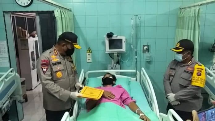 sambut_hut_bhayangkara_ke_74_poldasu_operasi_15_pasien_penderita_tumor_di_medan