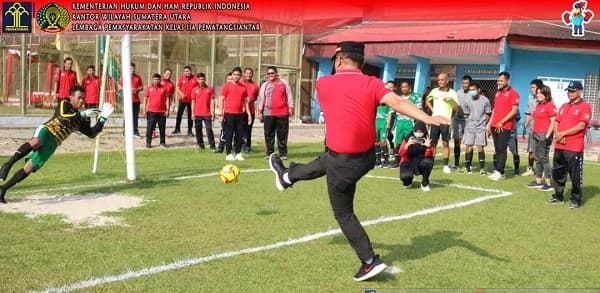 sambut_hut_pemasyarakatan_ke_59_lapas_siantar_gelar_porsenap_wbp