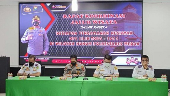 sambut_nataru_polrestabes_medan_perkuat_pengamanan_wisata_dan_angkutan_umum