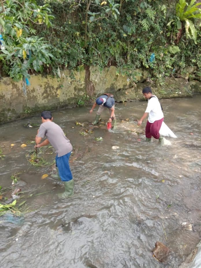 sampah_di_mata_pelajar_ini_yang_dilakukan_dinas_lkh_siantar