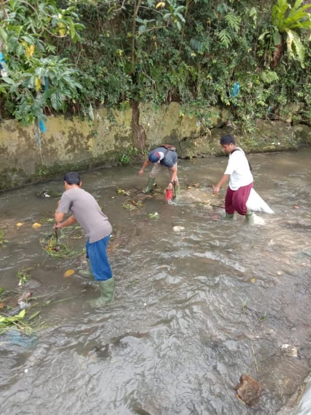 sampah_di_mata_pelajar_ini_yang_dilakukan_dinas_lkh_siantar