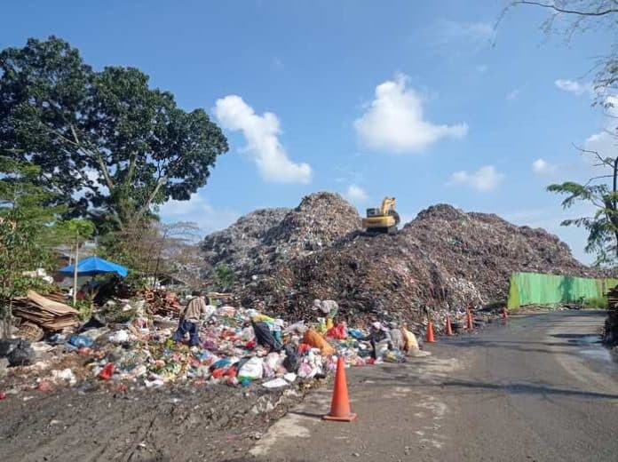 sampah_jadi_topik_debat_publik_pilkada_siantar_berikut_tanggapan_4_paslon