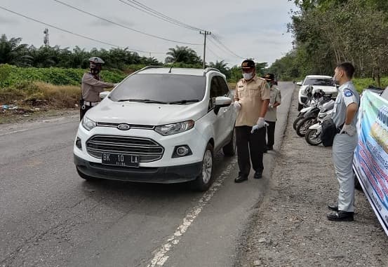 samsat_dan_sat_lantas_polres_batu_bara_gelar_sosialisasi_prokes